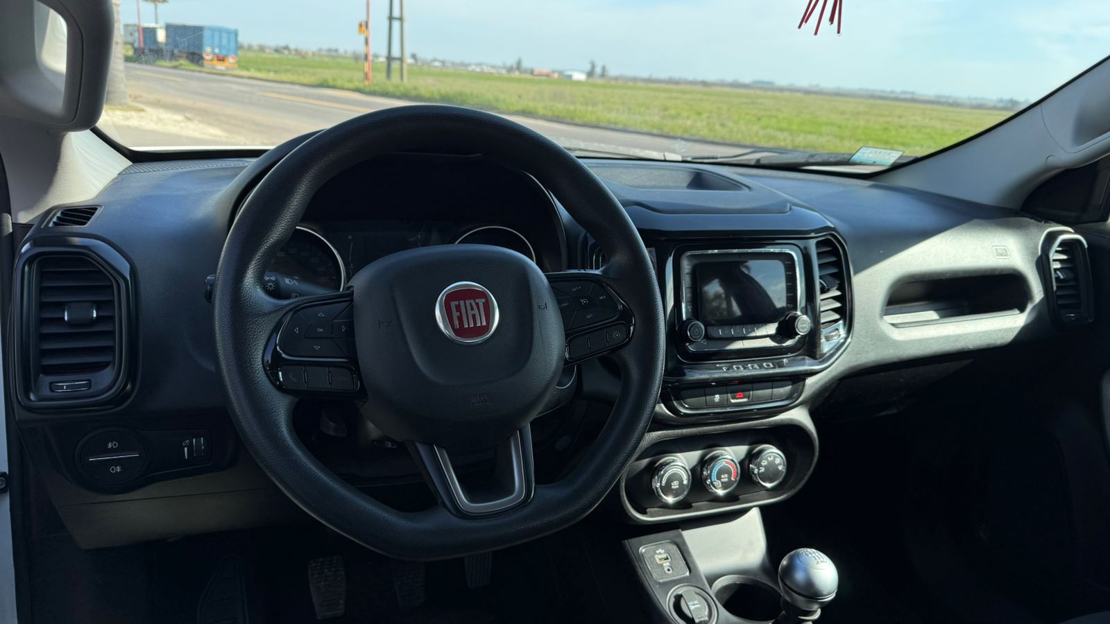 FIAT - TORO FREEDOM 2.0 4x2 - MANUAL - 2017